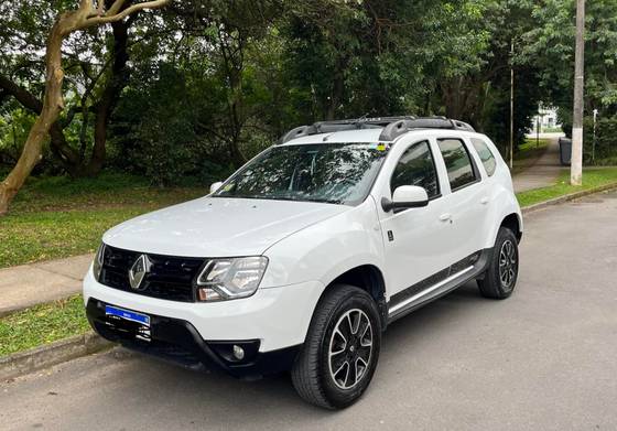 RENAULT DUSTER 1.6 DAKAR 4X2 16V FLEX 4P MANUAL RENAULT DUSTER 1.6 DAKAR 4X2 16V FLEX 4P MANUAL